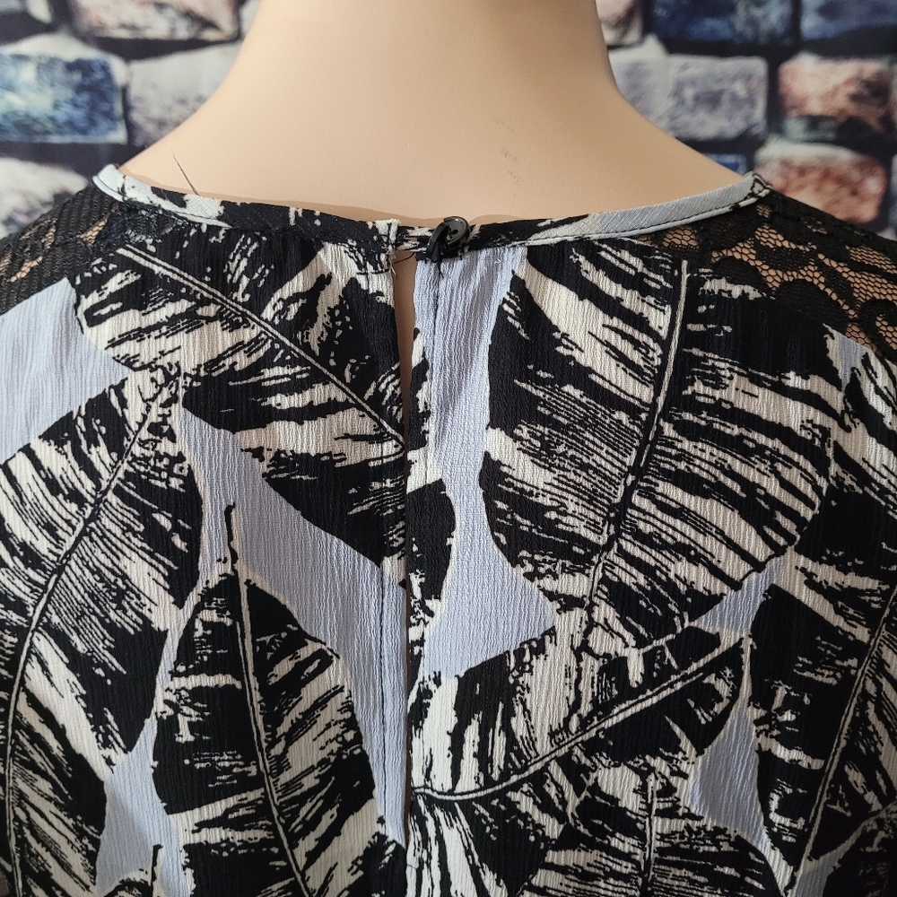 3 For $30 NWT Peplum Top with Lace Detail Cinched Waist - Picture 4 of 6
